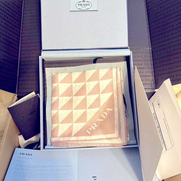 Prada silk printed scarf - Picture 3 of 5